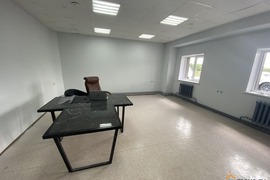 Сдаю офис, 1500 м², Тюмень, одесская улица, 1с4